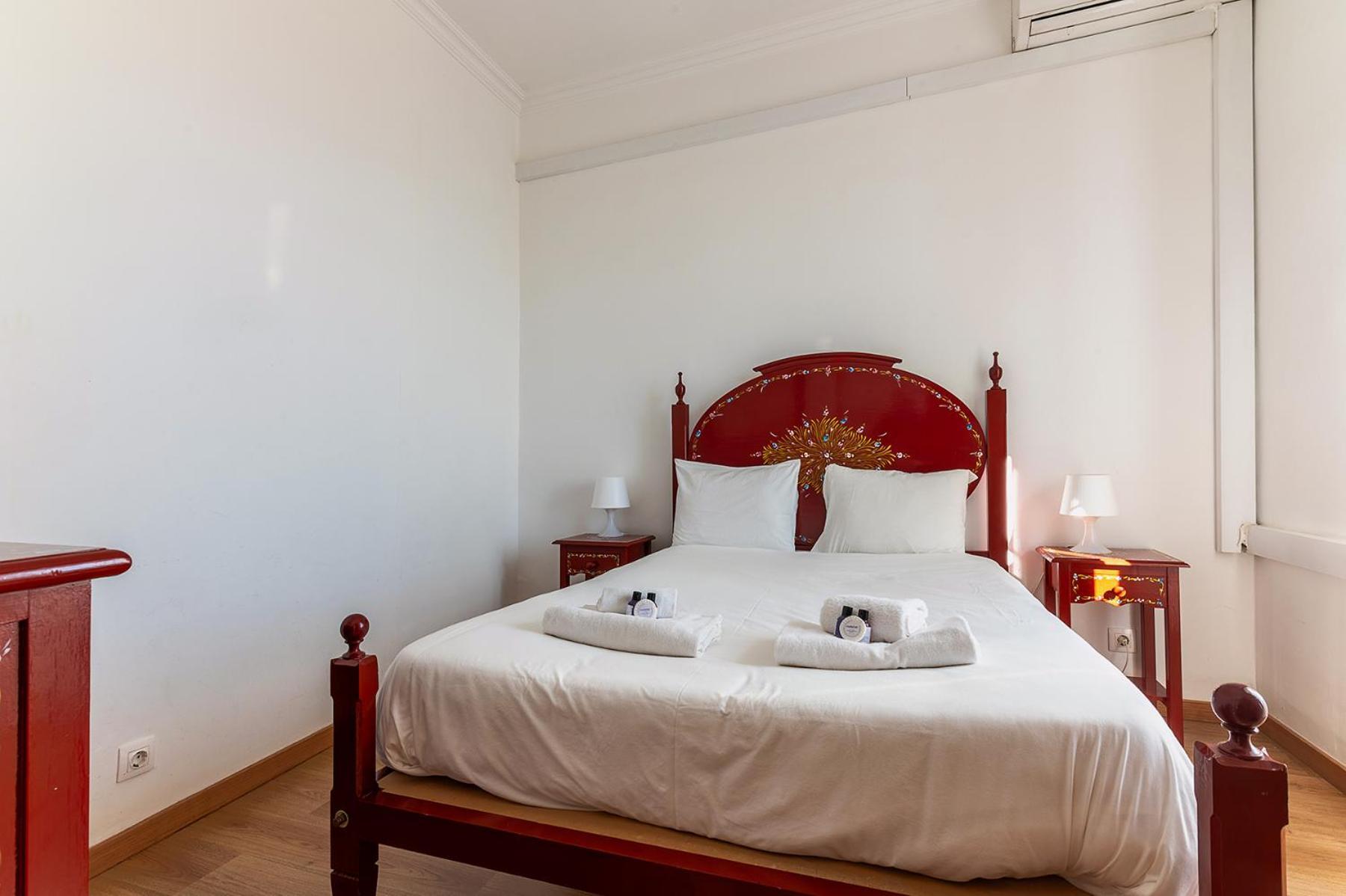 Alfama 2nd Floor Amazing River View *
