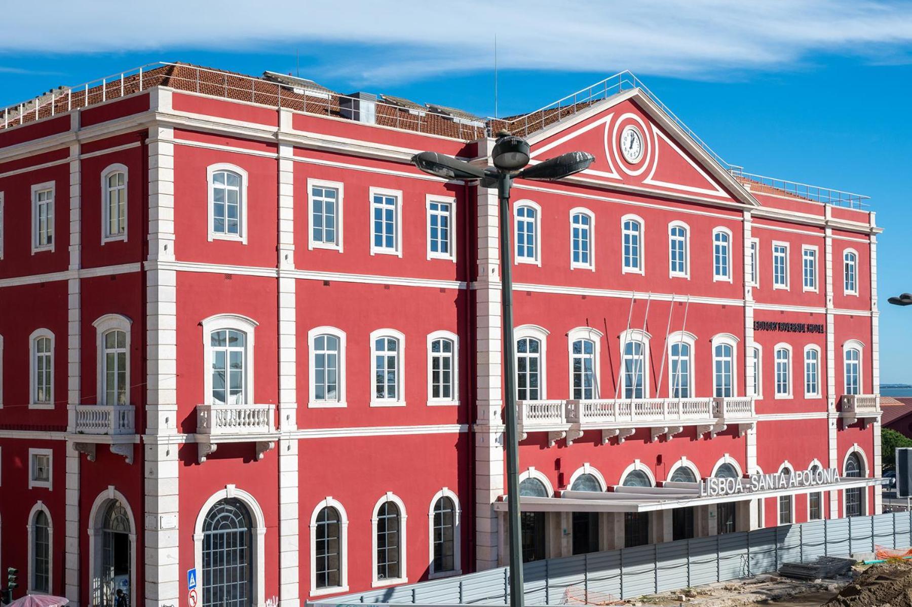 Alfama 2nd Floor Amazing River View *